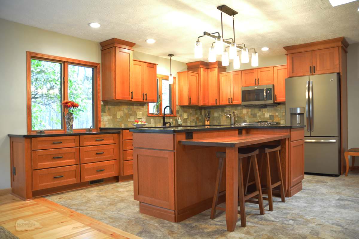 Kitchen design with recessed lights