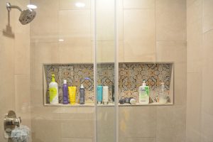 shower with recessed storage niche