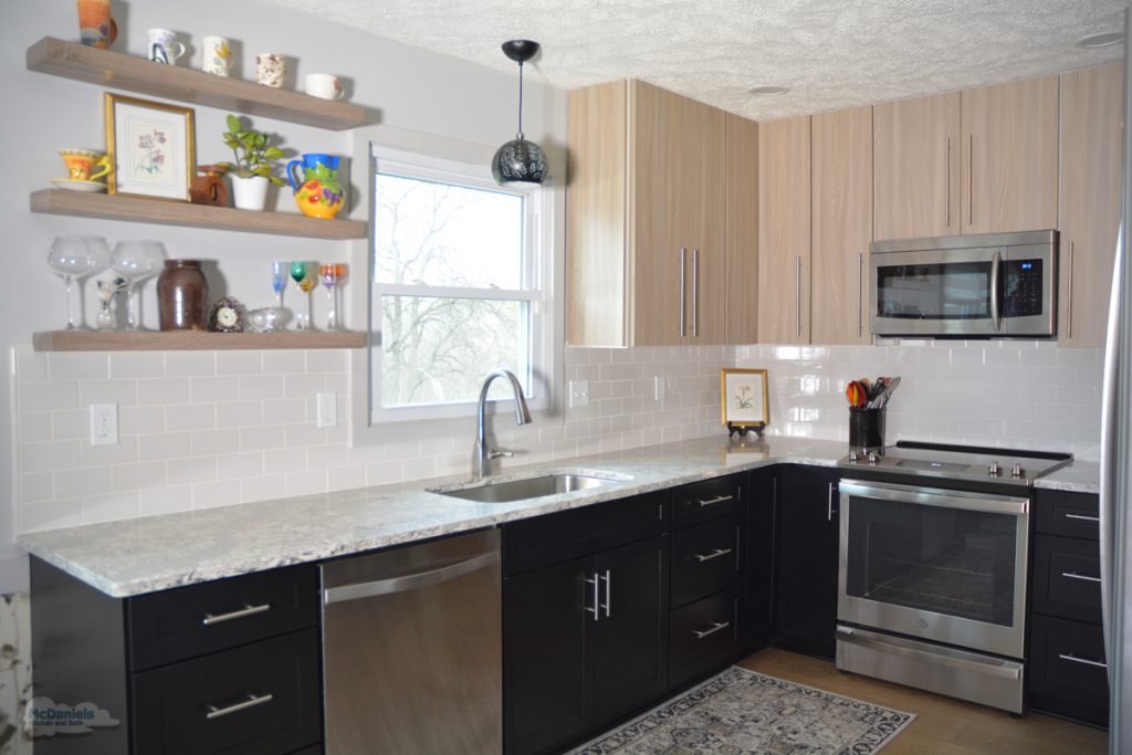 two-tone kitchen cabinet design
